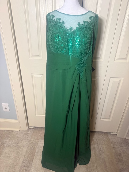 Faeriesty Dresses & Skirts - Elegant Green Embellished Evening Dress